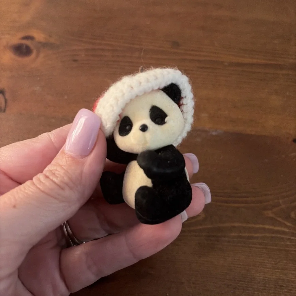 Vintage‎ 1986 Hallmark Keepsake Christmas Ornament Santa's Panda Pal Hat